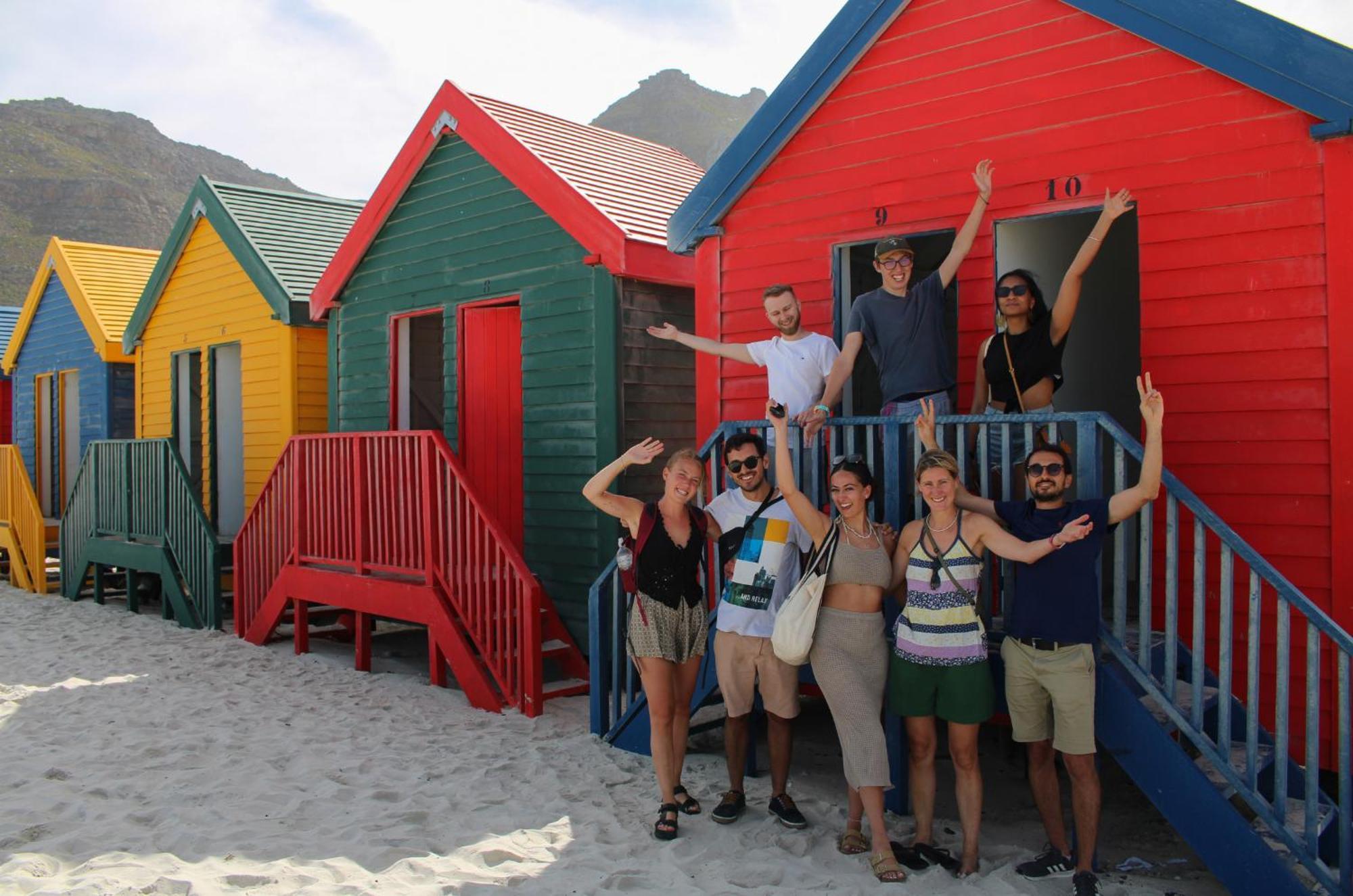 Never At Home Green Point Kapské Město Exteriér fotografie The beach huts of Muizenberg